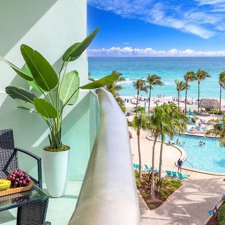 Modern 1 Bdr Oceanview With Direct Beach Access! Hollywood Bagian luar foto