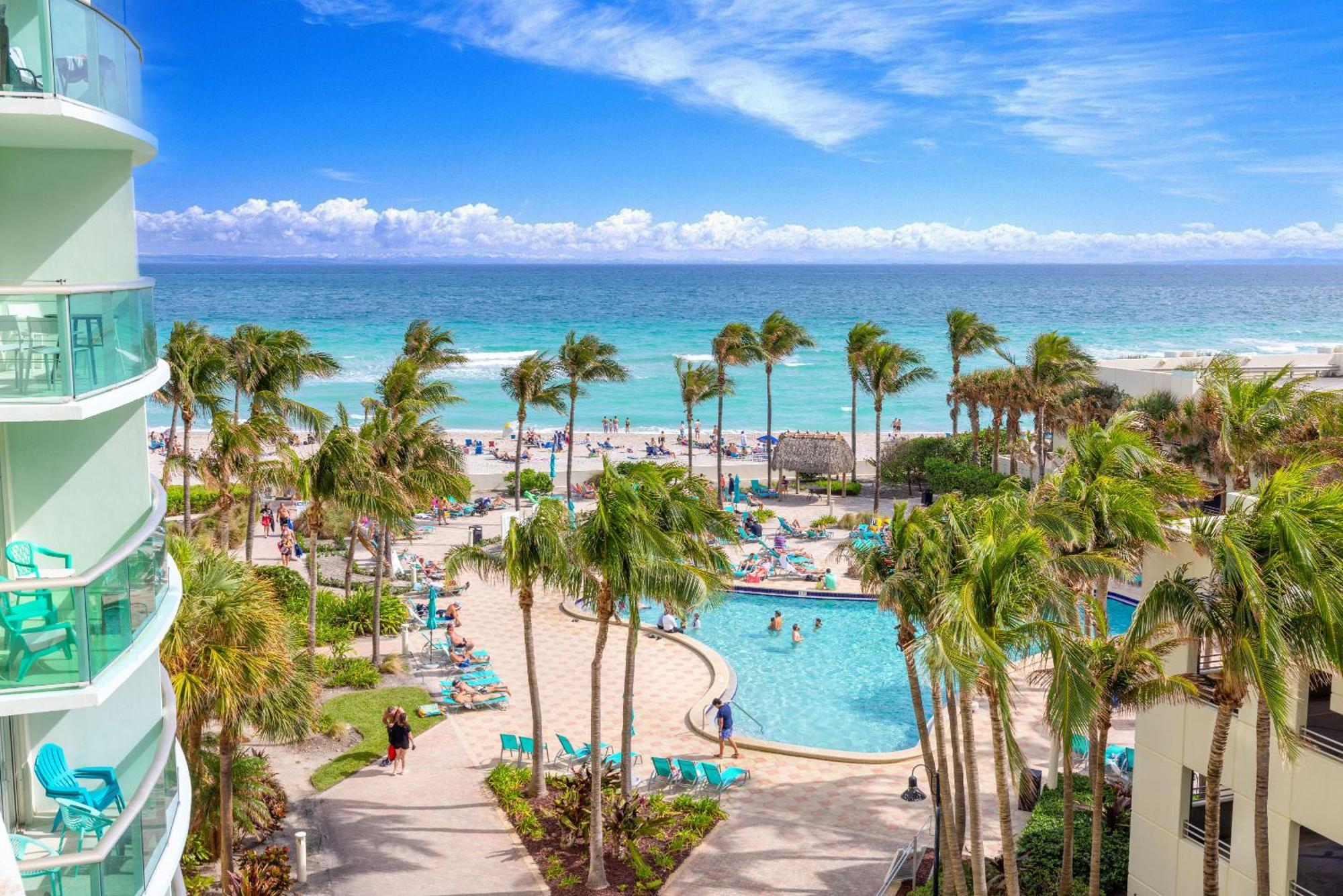 Modern 1 Bdr Oceanview With Direct Beach Access! Hollywood Bagian luar foto