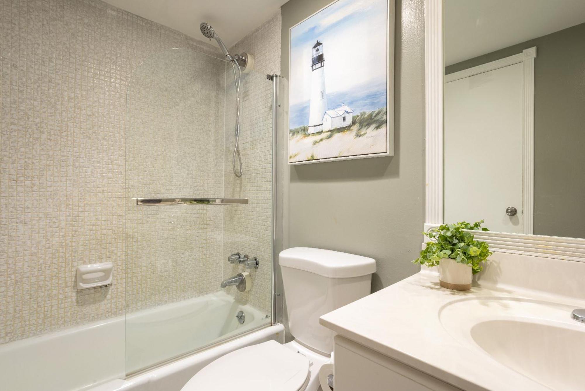 Modern 1 Bdr Oceanview With Direct Beach Access! Hollywood Bagian luar foto